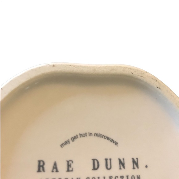 Magenta By Rae Dunn Artisan Collection KISSES Coffee Mug 20 OZ Valentines Hug - Picture 4 of 5